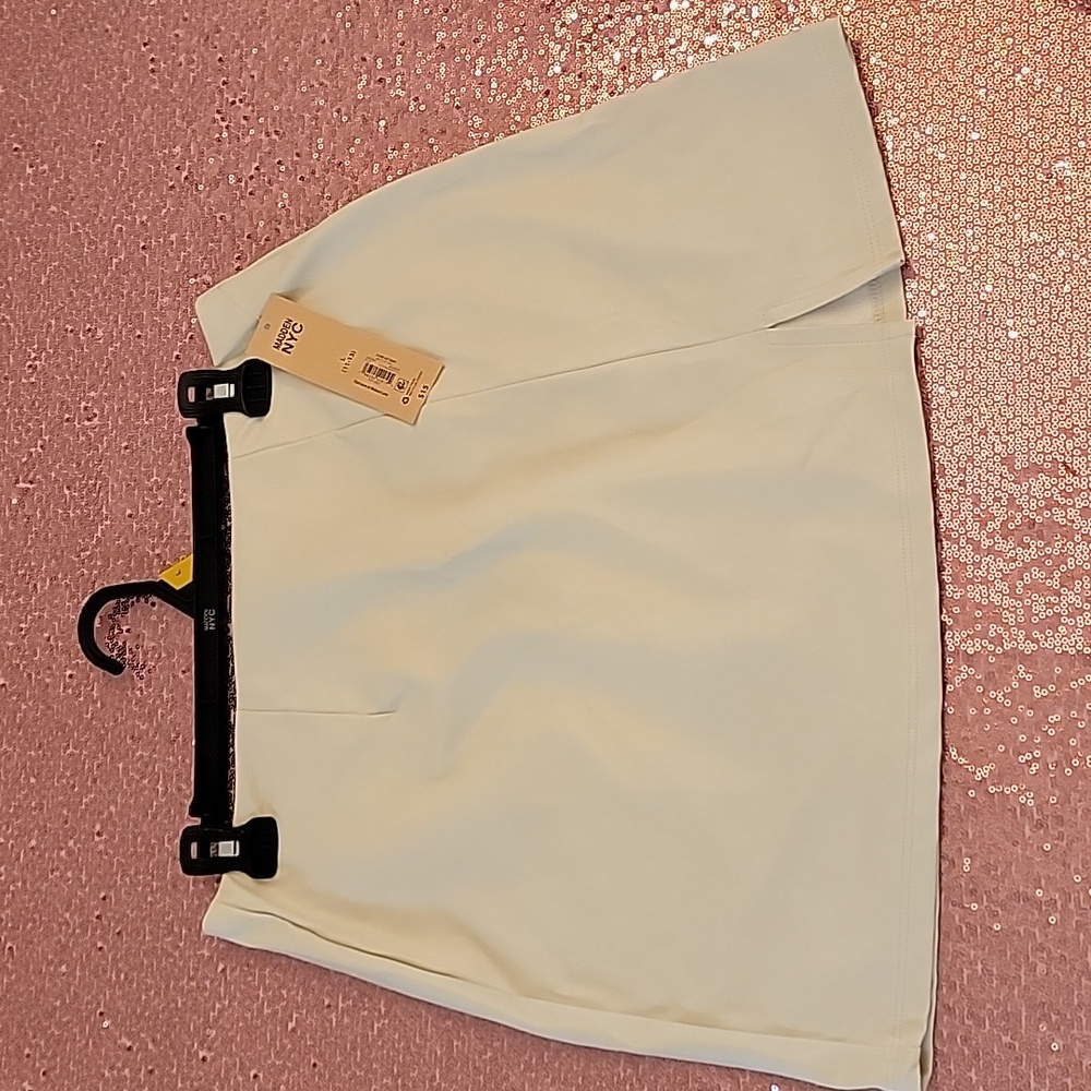 NWT Madden NYC cream faux leather skirt, size Large